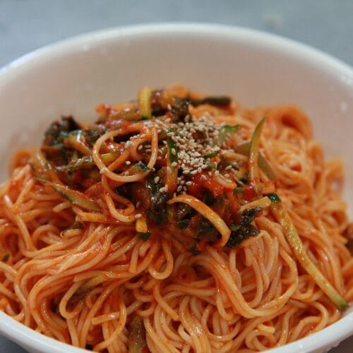 Chili Crisp Noodles - foodiedry recipe Chili Crisp Noodles